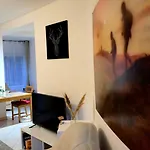 Διαμέρισμα Wohlfuehl-ferienwohnung Mit Tiefgarage Im Gruenen *