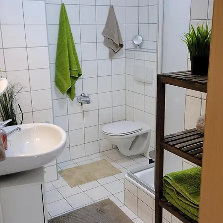 Wohlfuehl-ferienwohnung Mit Tiefgarage Im Gruenen Oberhof (Thuringia)