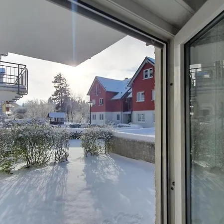 Wohlfuehl-ferienwohnung Mit Tiefgarage Im Gruenen Apartamento *