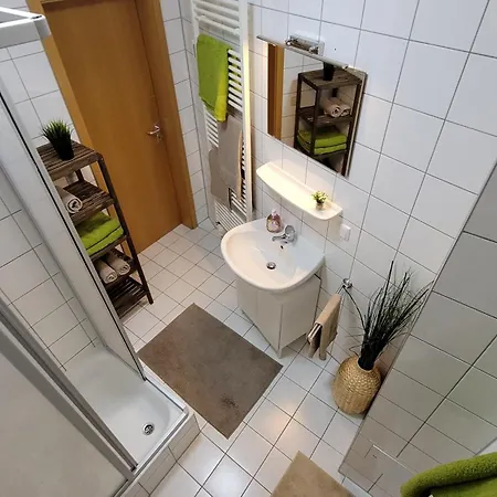 Appartamento Wohlfuehl-ferienwohnung Mit Tiefgarage Im Gruenen