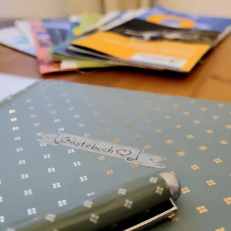 Wohlfuehl-ferienwohnung Mit Tiefgarage Im Gruenen Oberhof (Thuringia)