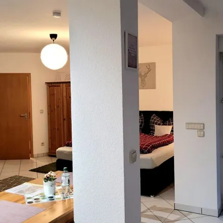 Apartamento Wohlfuehl-ferienwohnung Mit Tiefgarage Im Gruenen *