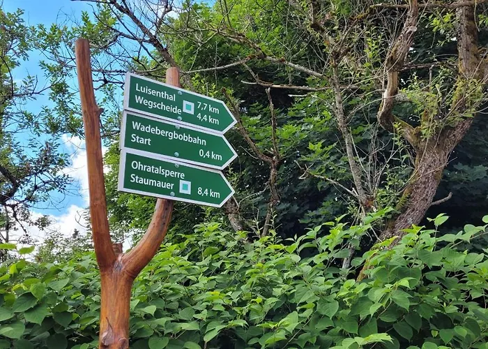 Wohlfuehl-ferienwohnung Mit Tiefgarage Im Gruenen Appartement