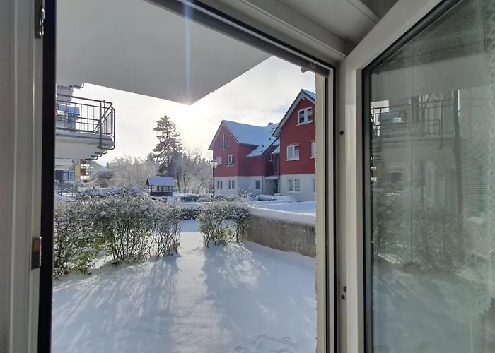 Wohlfuehl-ferienwohnung Mit Tiefgarage Im Gruenen Appartement *