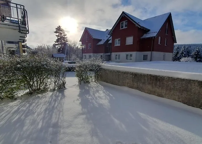 Wohlfuehl-ferienwohnung Mit Tiefgarage Im Gruenen