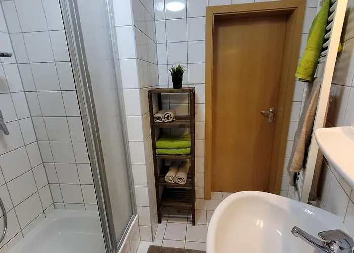 Wohlfühl-ferienwohnung Mit Tiefgarage Im Grünen * Oberhof (Thuringia)