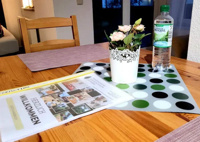 Wohlfuehl-ferienwohnung Mit Tiefgarage Im Gruenen Appartement Oberhof (Thuringia)