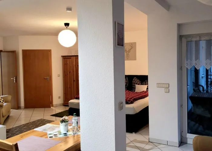 Appartement Wohlfuehl-ferienwohnung Mit Tiefgarage Im Gruenen *