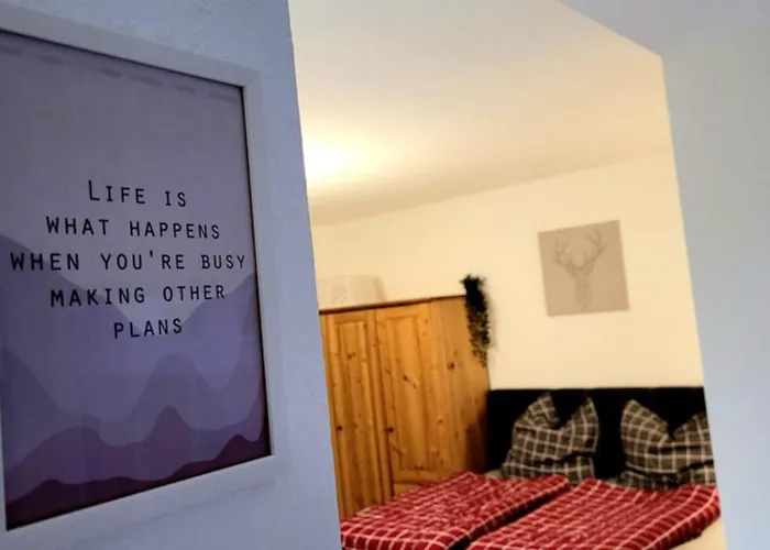 Wohlfuehl-ferienwohnung Mit Tiefgarage Im Gruenen * Oberhof (Thuringia)